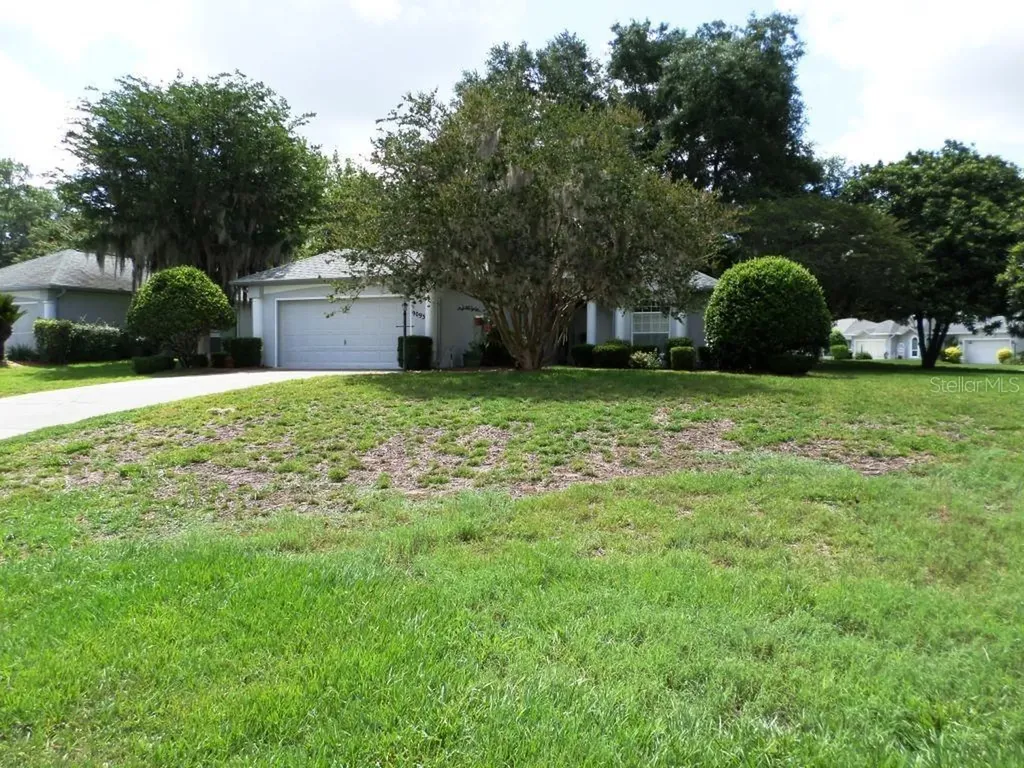 9093 SW 192nd Court Road Dunnellon FL 34432
