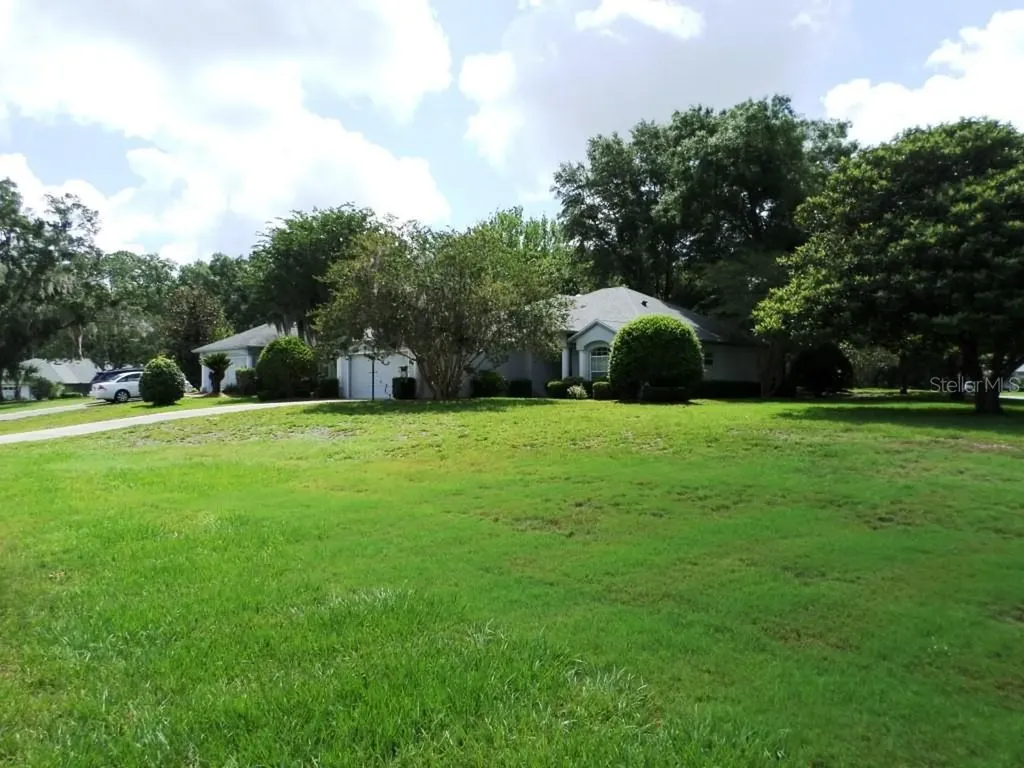 9093 SW 192nd Court Road Dunnellon FL 34432