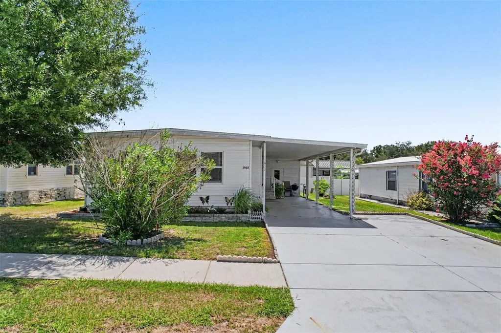 3902 Julie Drive Wesley Chapel FL 33543