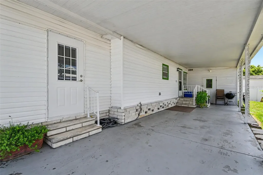 3902 Julie Drive Wesley Chapel FL 33543