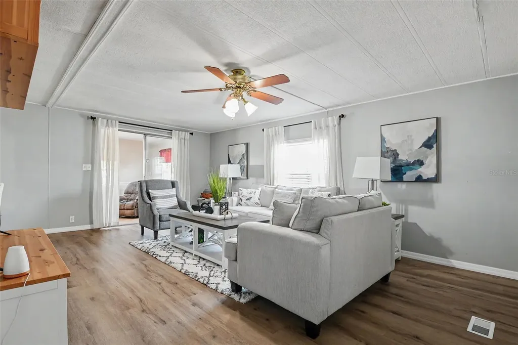 3902 Julie Drive Wesley Chapel FL 33543