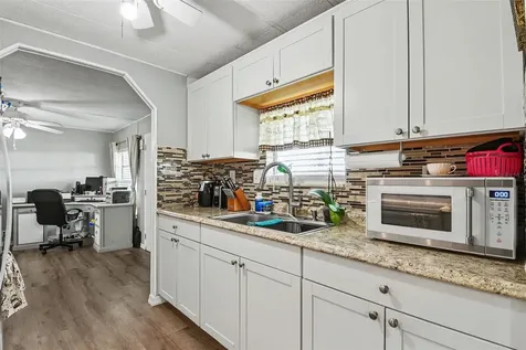 3902 Julie Drive Wesley Chapel FL 33543