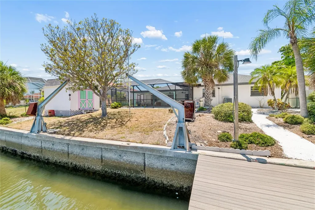 6331 Cocoa Lane Apollo Beach FL 33572