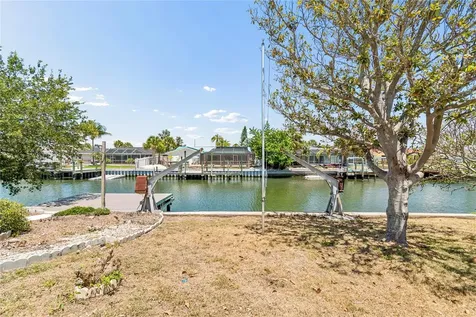 6331 Cocoa Lane Apollo Beach FL 33572
