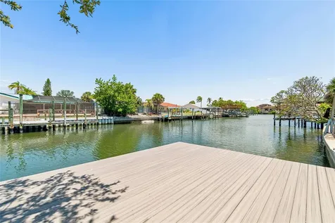 6331 Cocoa Lane Apollo Beach FL 33572