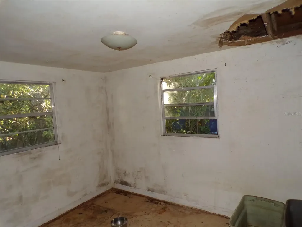 1938 Virginia Avenue Tarpon Springs FL 34689