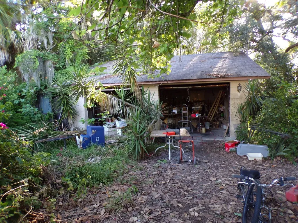 1938 Virginia Avenue Tarpon Springs FL 34689