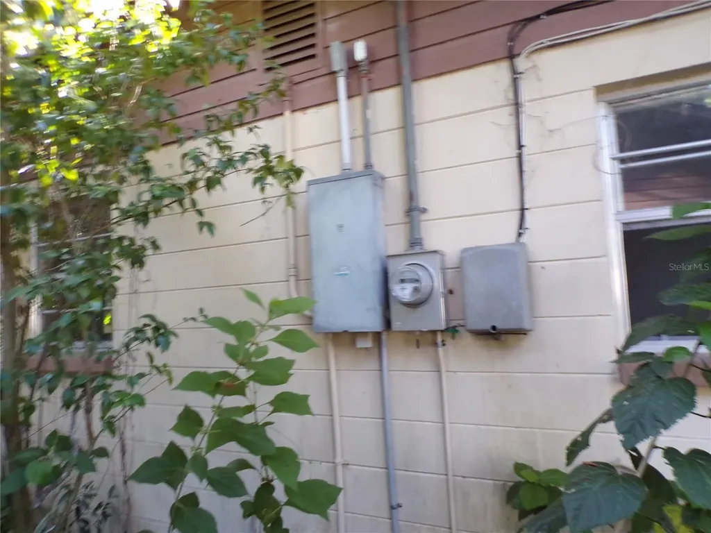 1938 Virginia Avenue Tarpon Springs FL 34689