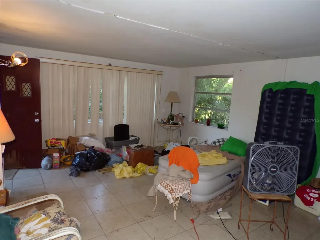 1938 Virginia Avenue Tarpon Springs FL 34689