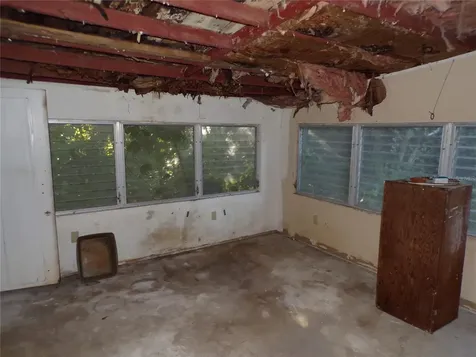 1938 Virginia Avenue Tarpon Springs FL 34689