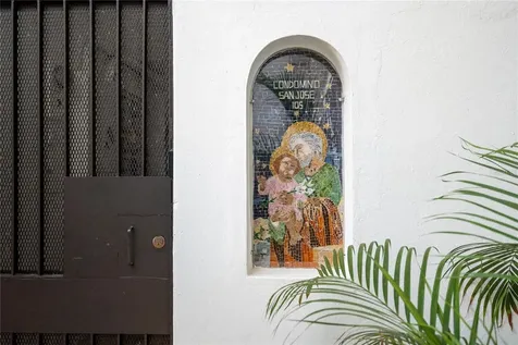 105 San Jose Old San Juan PR 00901