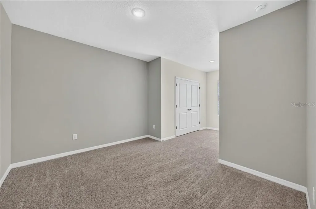 8655 Falling Blue Place Riverview FL 33578