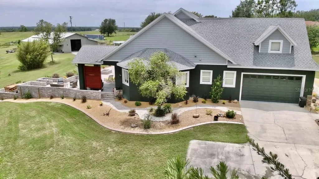 32112 Jack Russell Court Dade City FL 33525