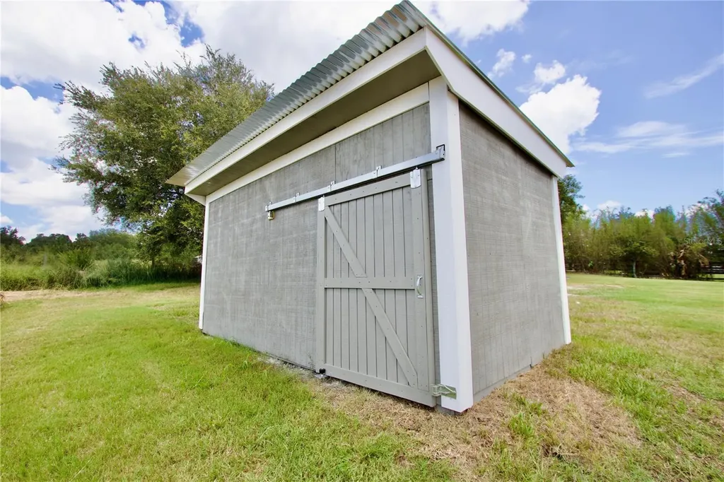 32112 Jack Russell Court Dade City FL 33525