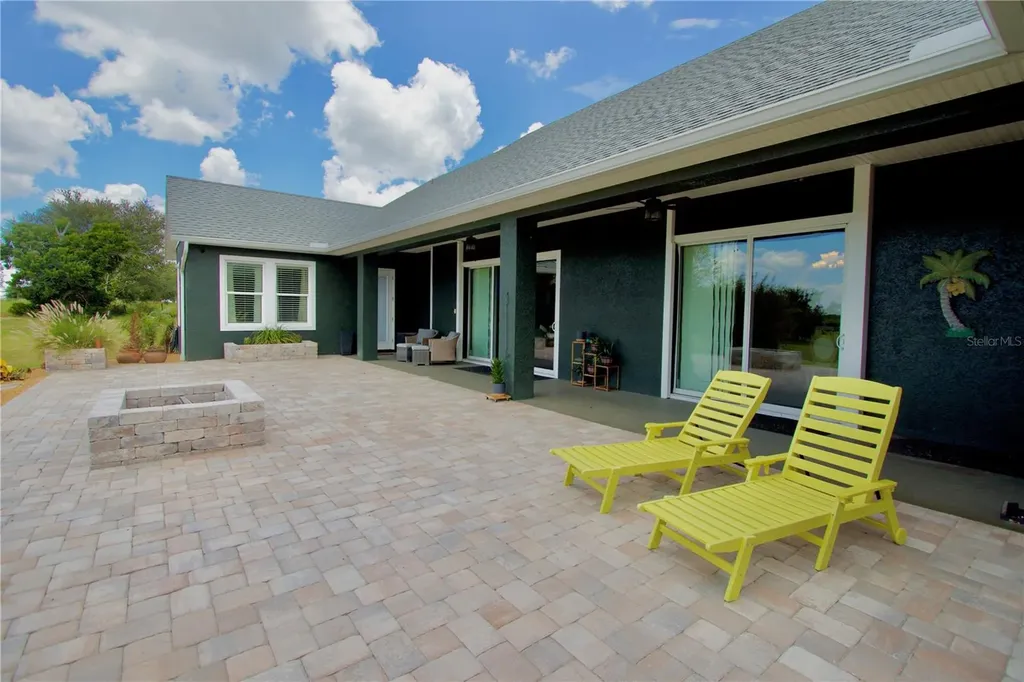 32112 Jack Russell Court Dade City FL 33525