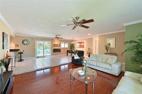 5111 23rd Avenue W Bradenton FL 34209