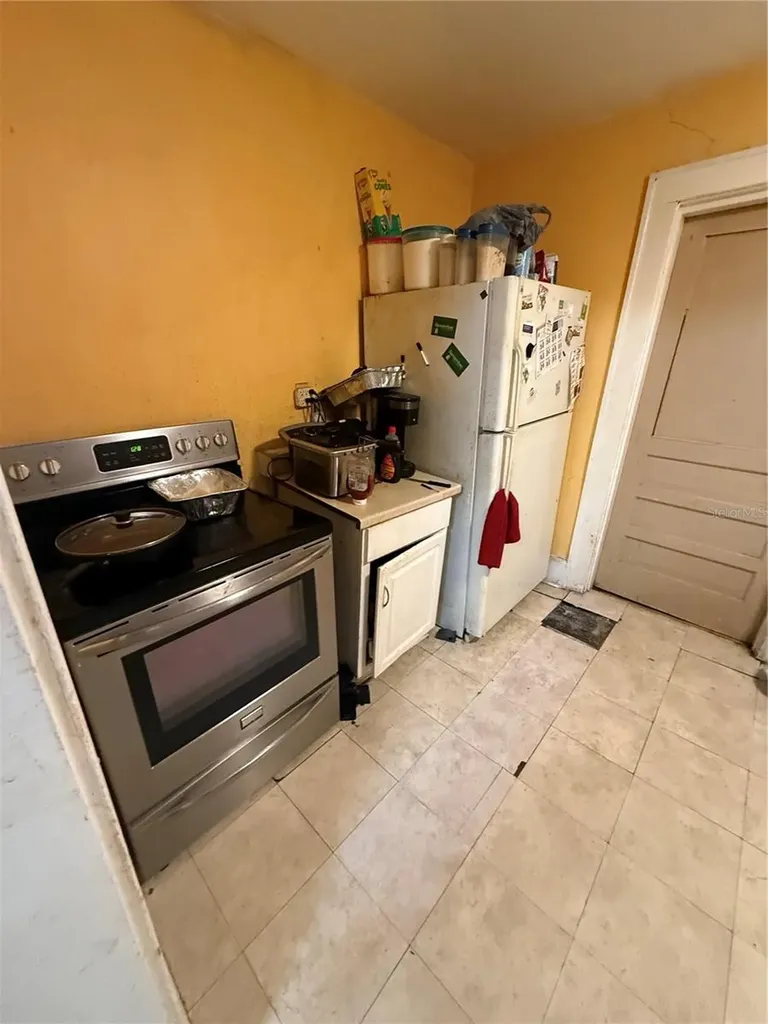 727 20th Avenue S St Petersburg FL 33705
