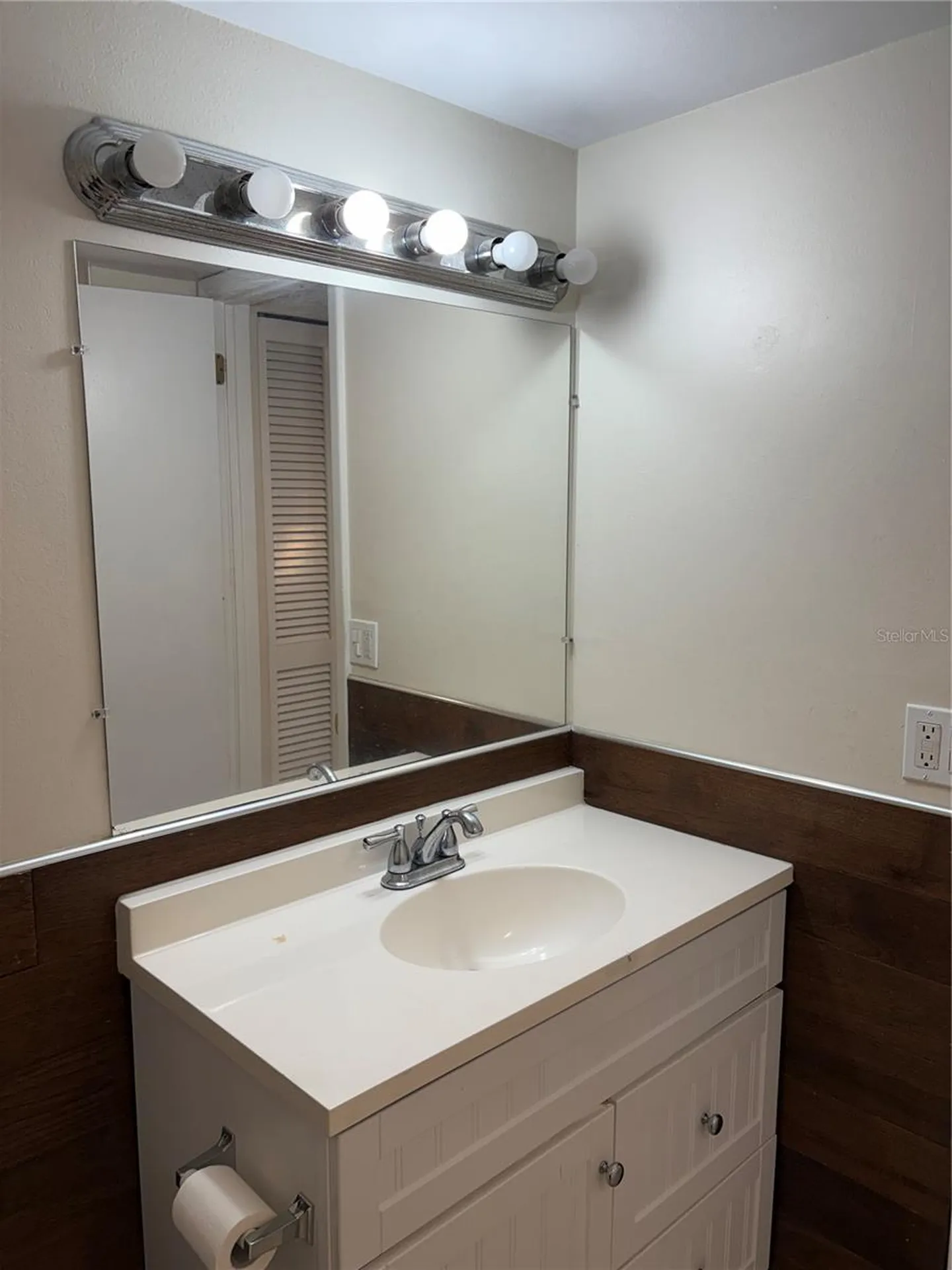 555 69th Avenue St Petersburg FL 33706