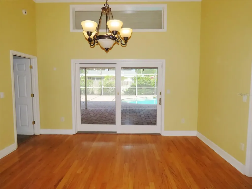 7555 Pine Valley Lane Seminole FL 33776