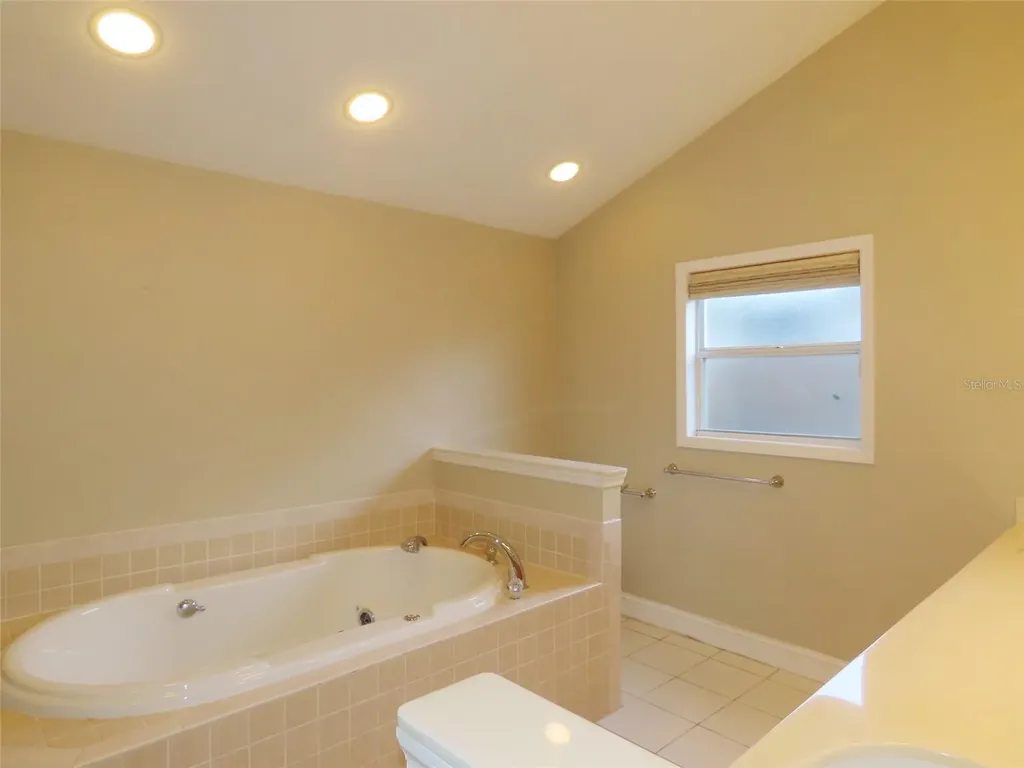 7555 Pine Valley Lane Seminole FL 33776