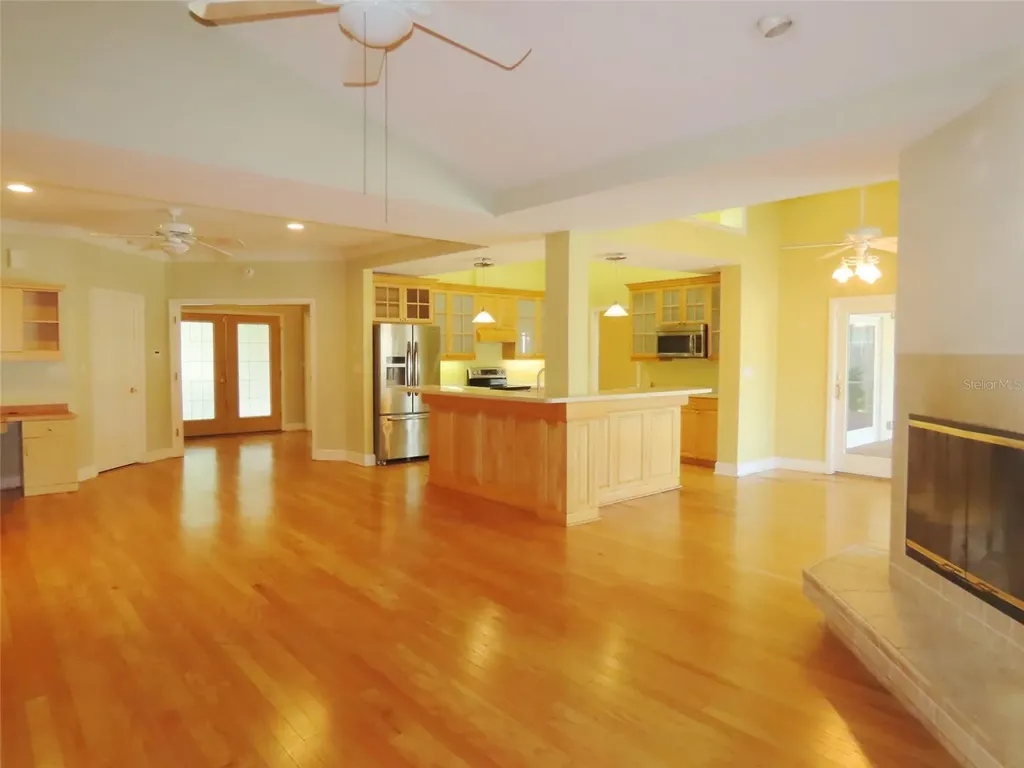 7555 Pine Valley Lane Seminole FL 33776