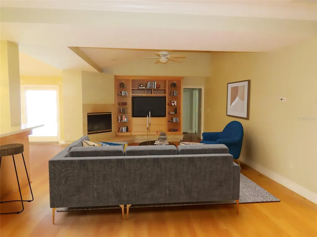 7555 Pine Valley Lane Seminole FL 33776