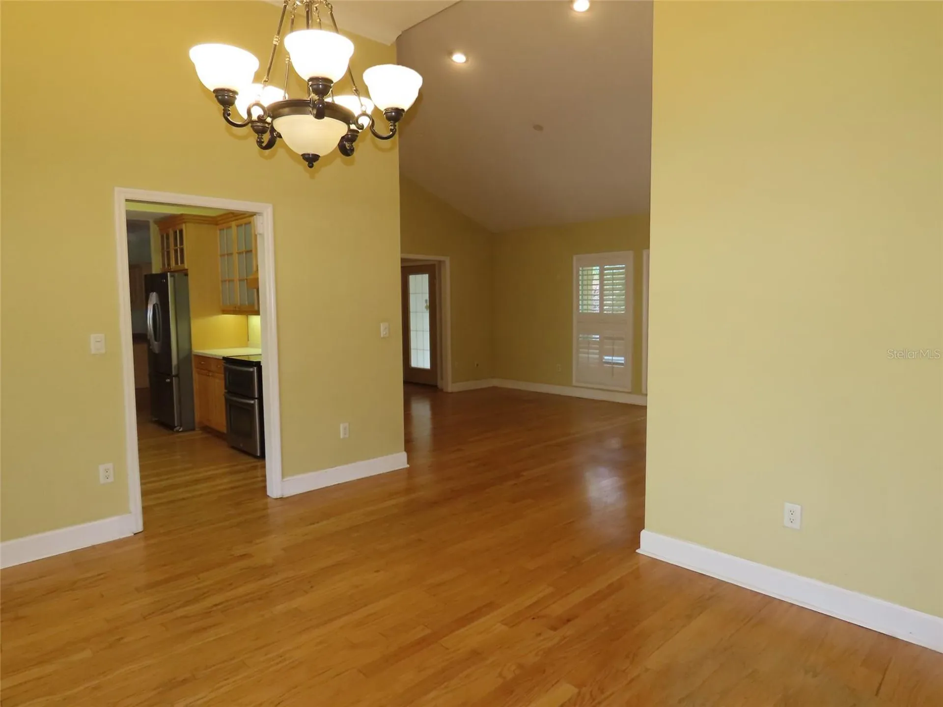 7555 Pine Valley Lane Seminole FL 33776