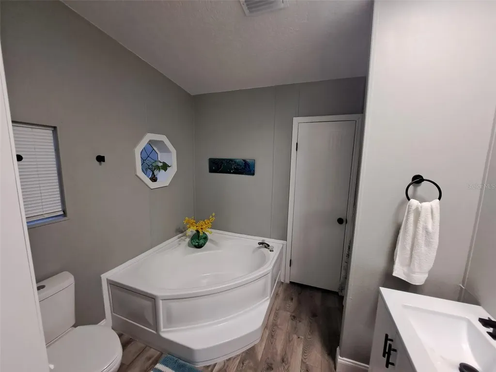 3707 Silver Lake Drive Kissimmee FL 34744