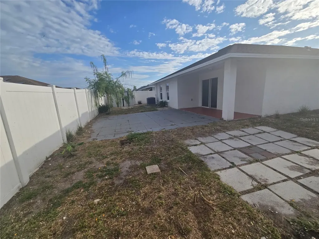 1421 9th Street SE Ruskin FL 33570