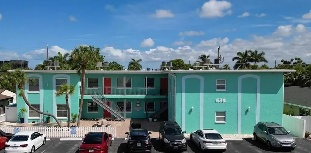 555 69th Avenue St Petersburg FL 33706