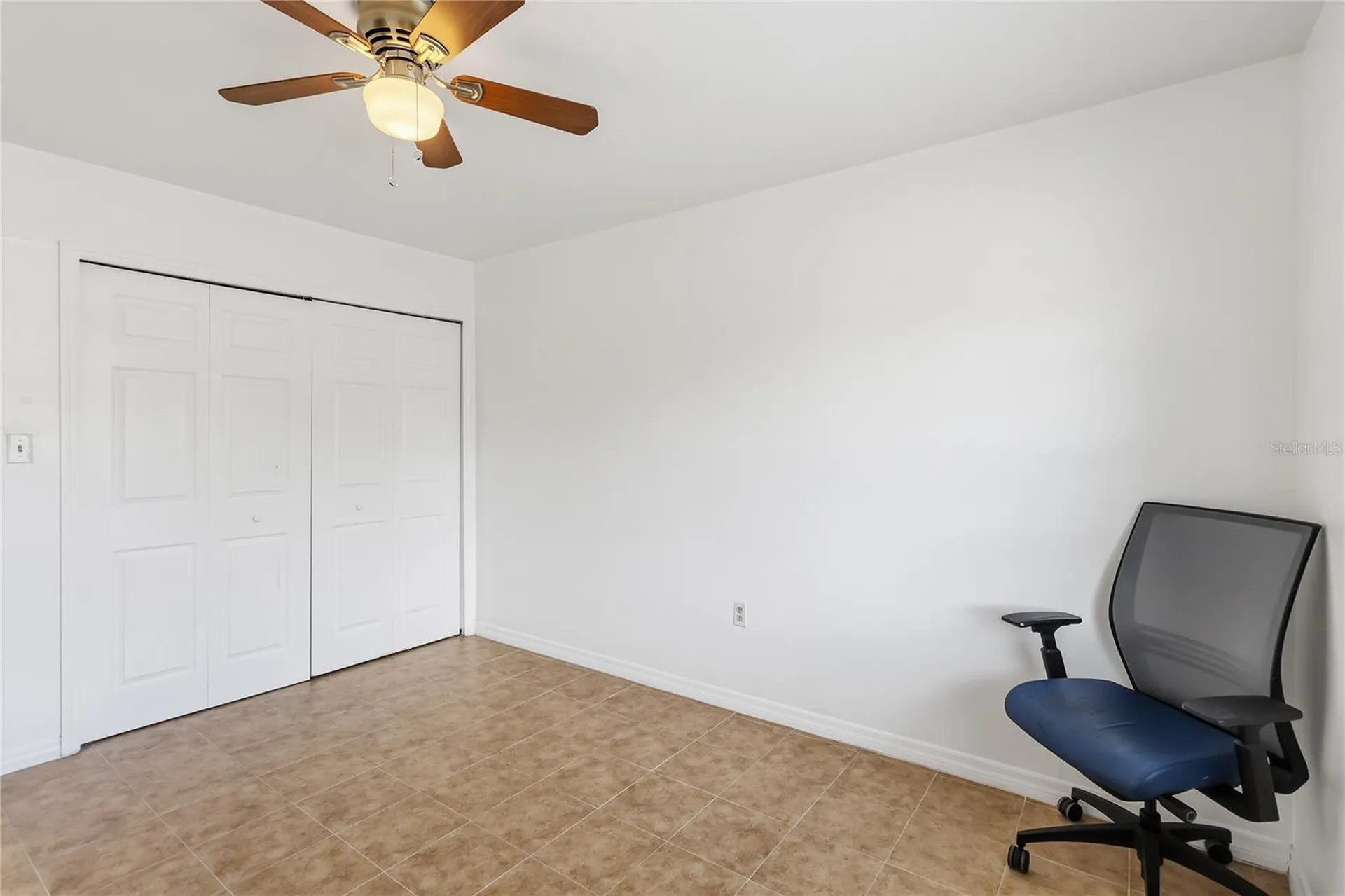 2569 N Alafaya Trail Orlando FL 32826