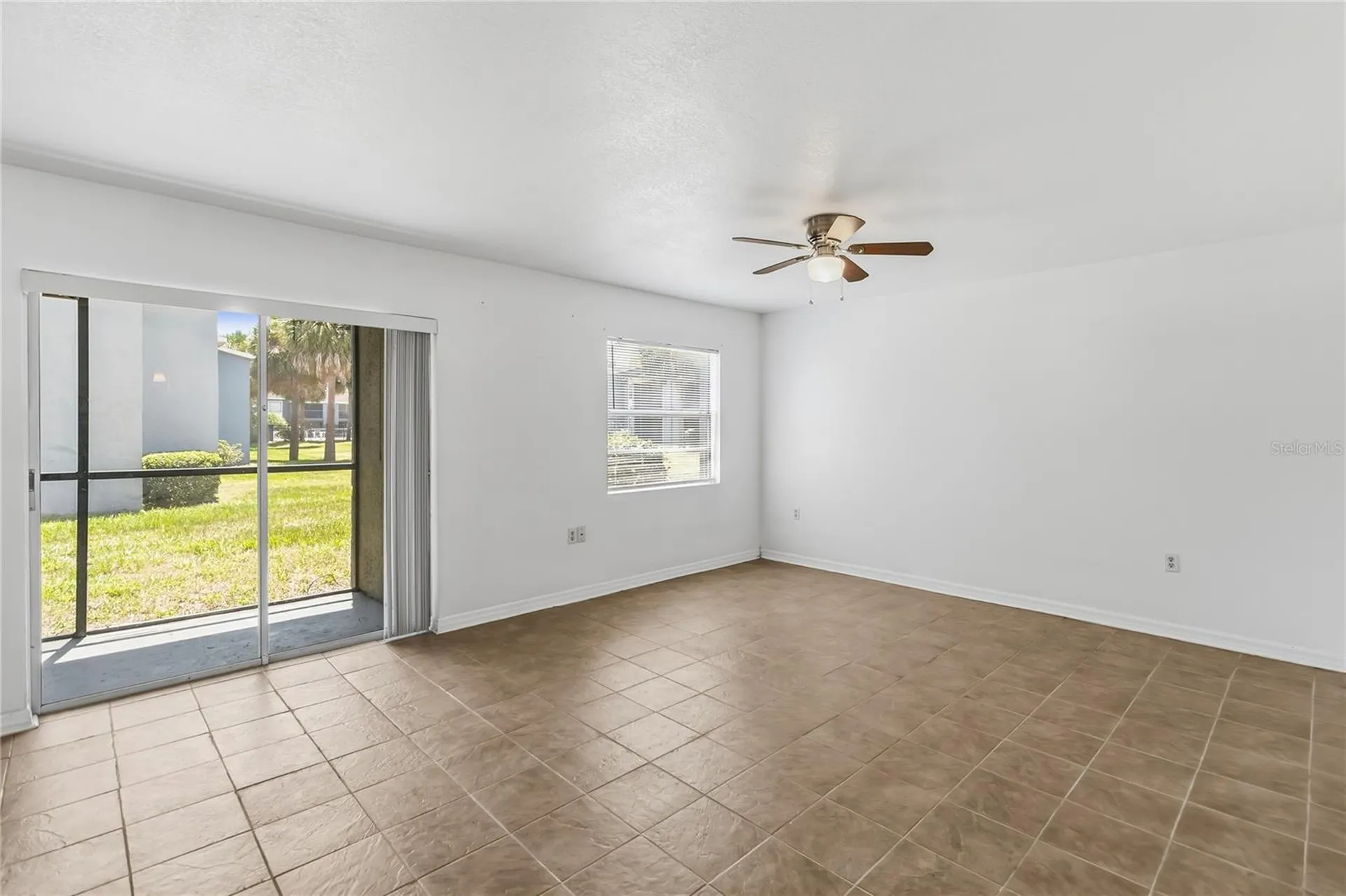 2569 N Alafaya Trail Orlando FL 32826