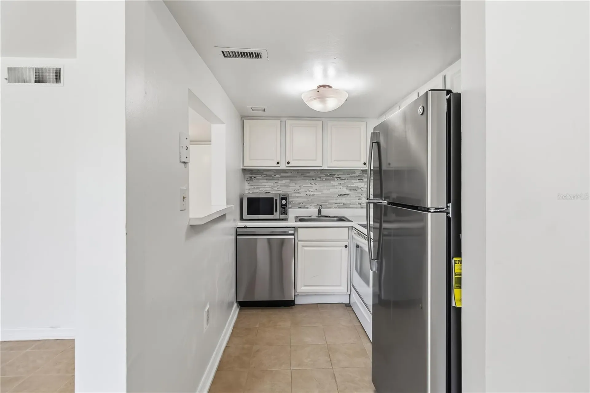 2569 N Alafaya Trail Orlando FL 32826