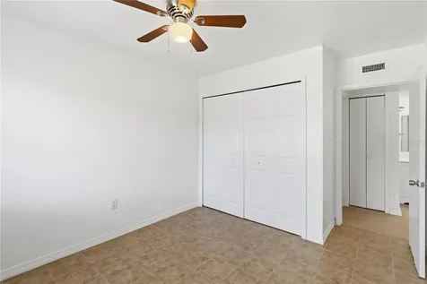 2569 N Alafaya Trail Orlando FL 32826