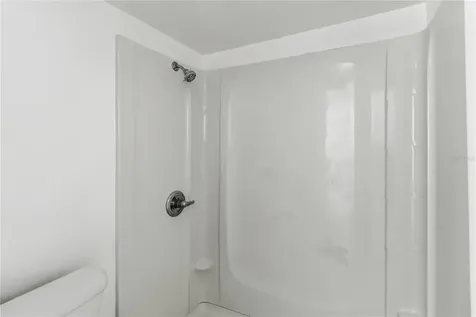 2569 N Alafaya Trail Orlando FL 32826