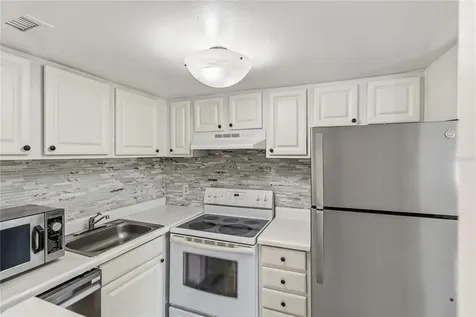 2569 N Alafaya Trail Orlando FL 32826