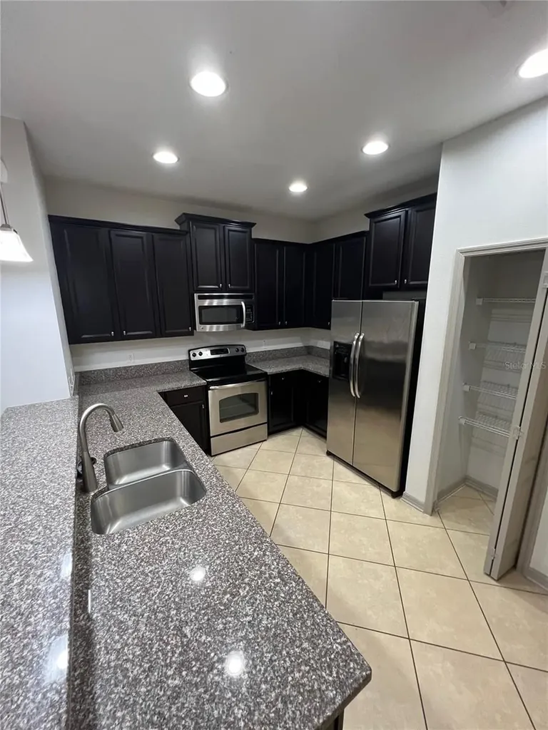 9157 Shepton Street Orlando FL 32825