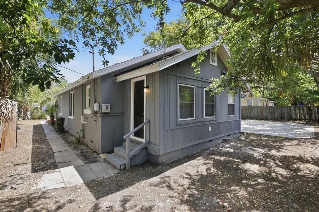 2550 10th Avenue S St Petersburg FL 33712