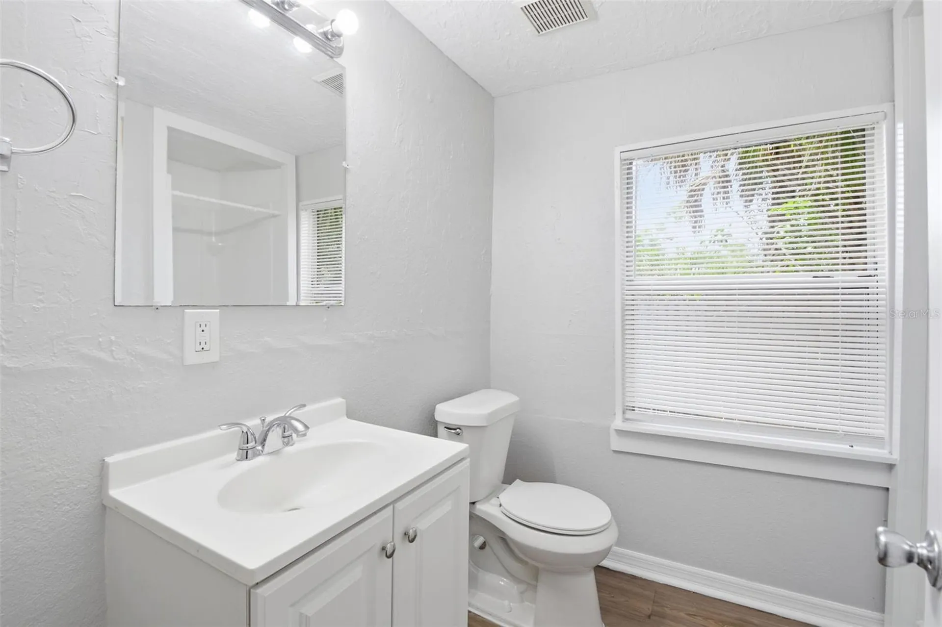 2550 10th Avenue S St Petersburg FL 33712