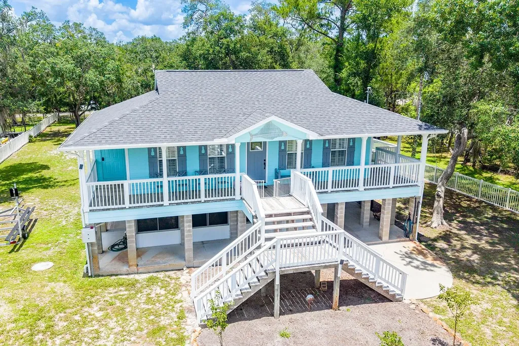 8213 Riverview Road Fanning Springs FL 32693