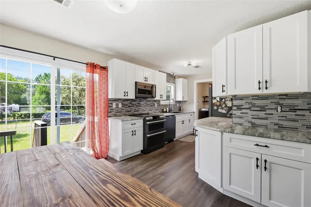 45861 Raccoon Street Paisley FL 32767