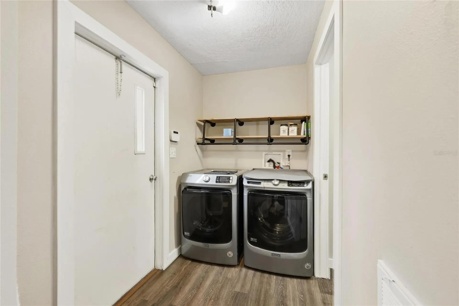 45861 Raccoon Street Paisley FL 32767