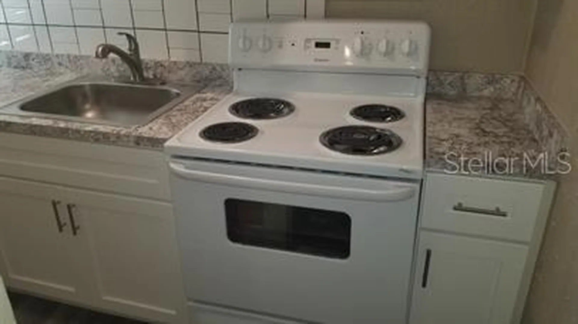 317 E Tarpon Avenue Tarpon Springs FL 34689