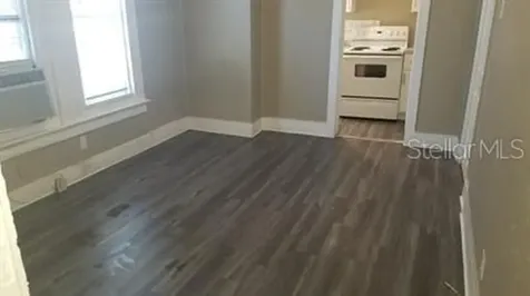 317 E Tarpon Avenue Tarpon Springs FL 34689
