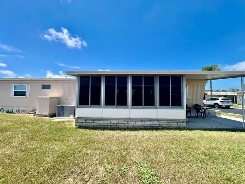 10818 Freedom Drive Port Richey FL 34668