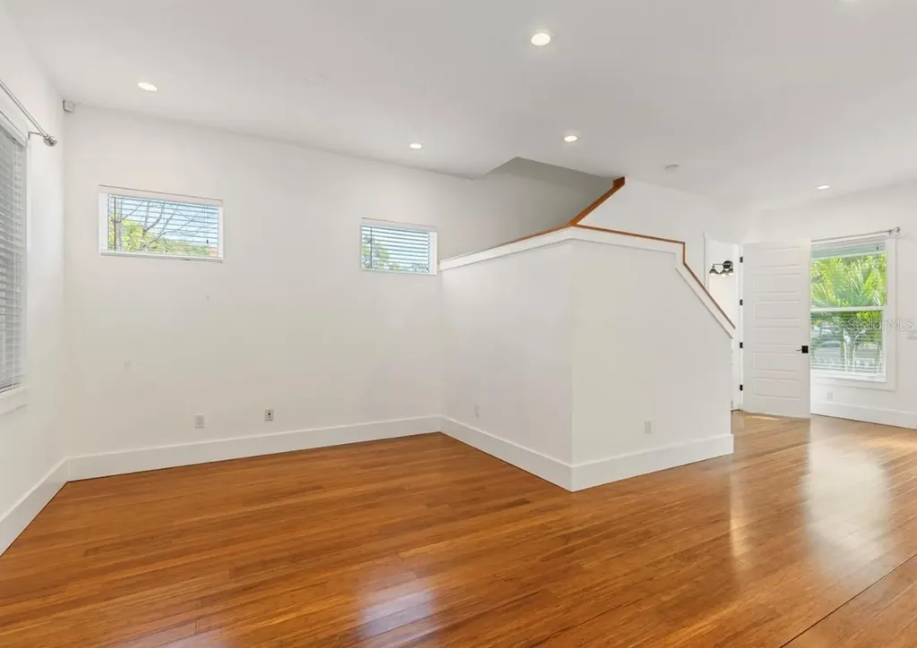 214 E Floribraska Avenue Tampa FL 33603