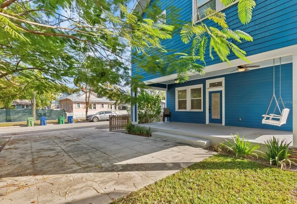214 E Floribraska Avenue Tampa FL 33603