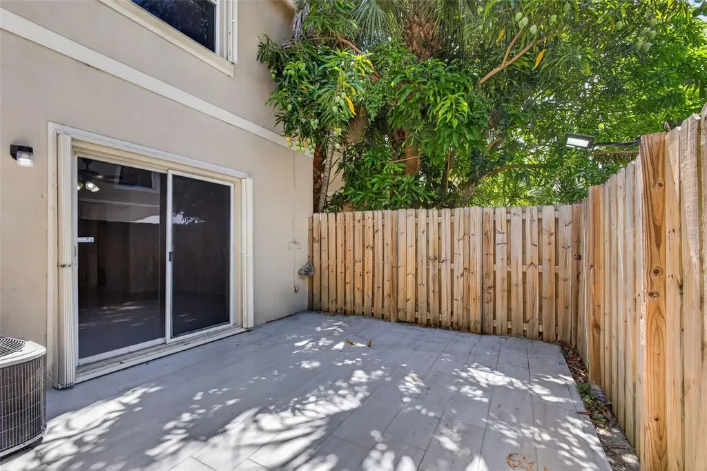 946 Summit Lake Drive West Palm Beach FL 33406