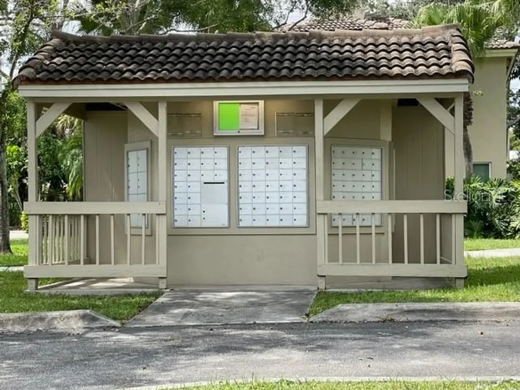 946 Summit Lake Drive West Palm Beach FL 33406