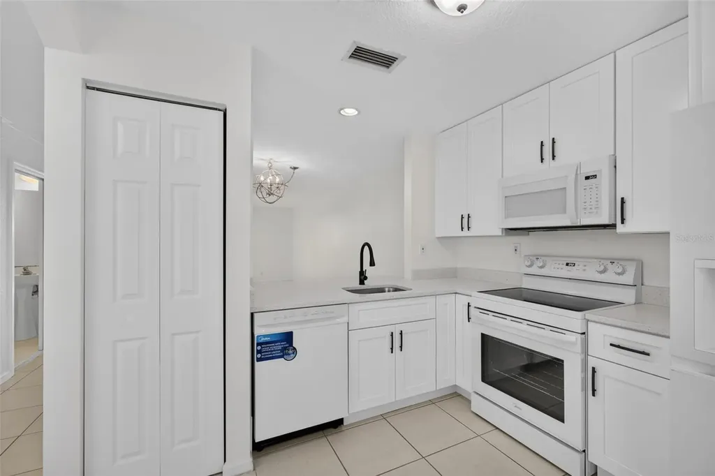 946 Summit Lake Drive West Palm Beach FL 33406